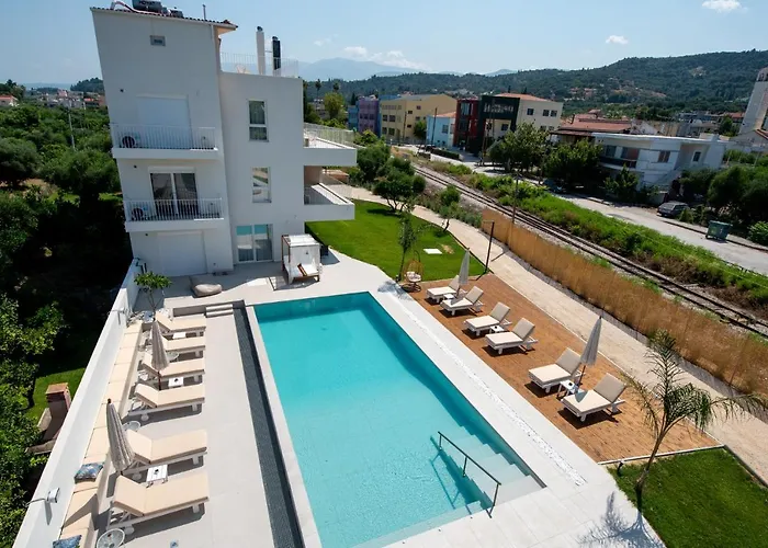 Ennea Suites-null Apartmán Flámbouras